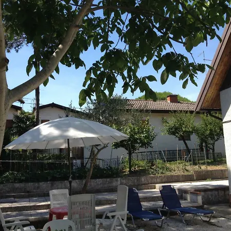 Villa Villino Colussi Lignano Sabbiadoro Exterior foto